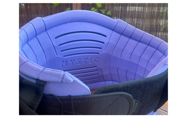 harness Mystic stealth iris blue inside