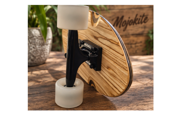 Skateboard Globe Tracer 32"