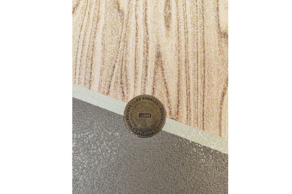 Skateboard Globe Tracer 32"