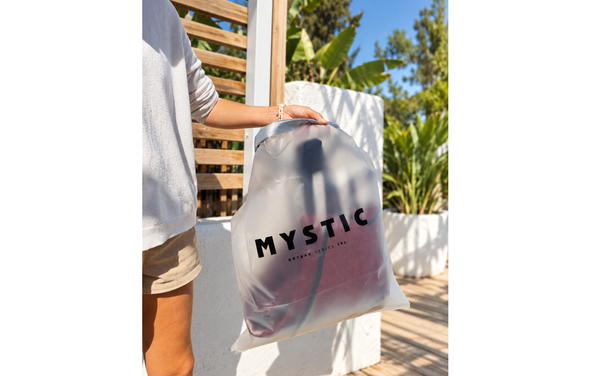 bolsa estanca de Mystic, ideal para neorpeno mojado