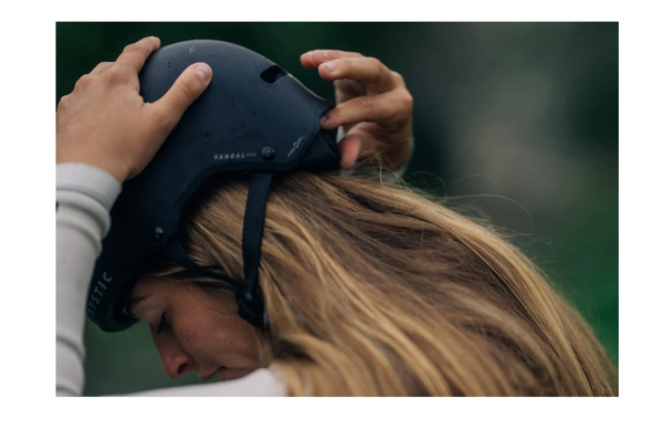 Mystic Vandal Pro Helmet Black