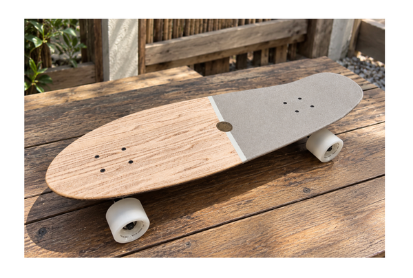 Globe Tracer 32" Skateboard